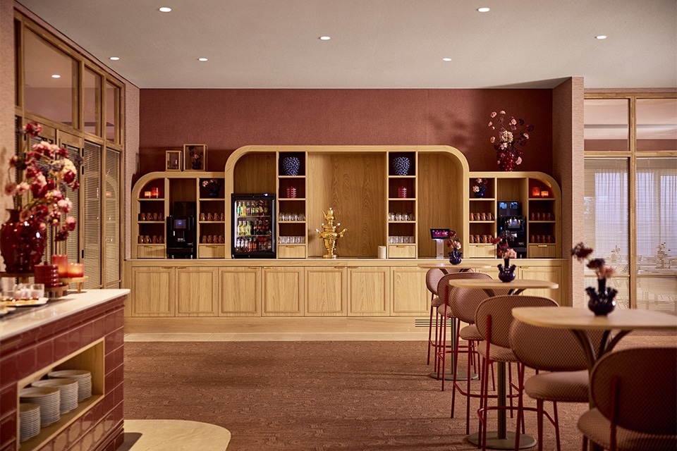 Lichtconcept versterkt beleving in entree, lobby en restaurant 3