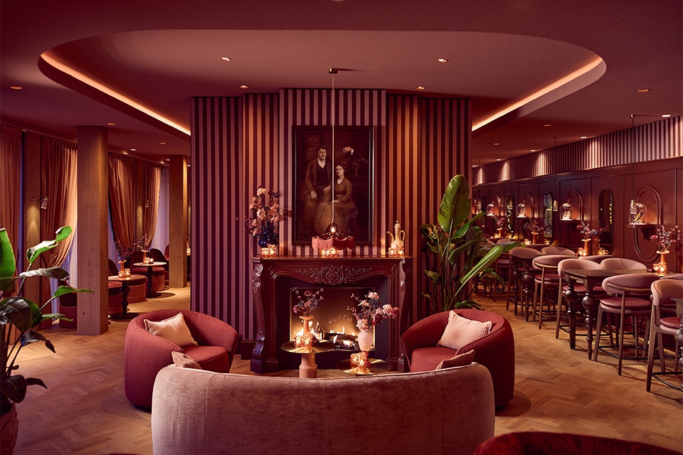 Lichtconcept versterkt beleving in entree, lobby en restaurant 1